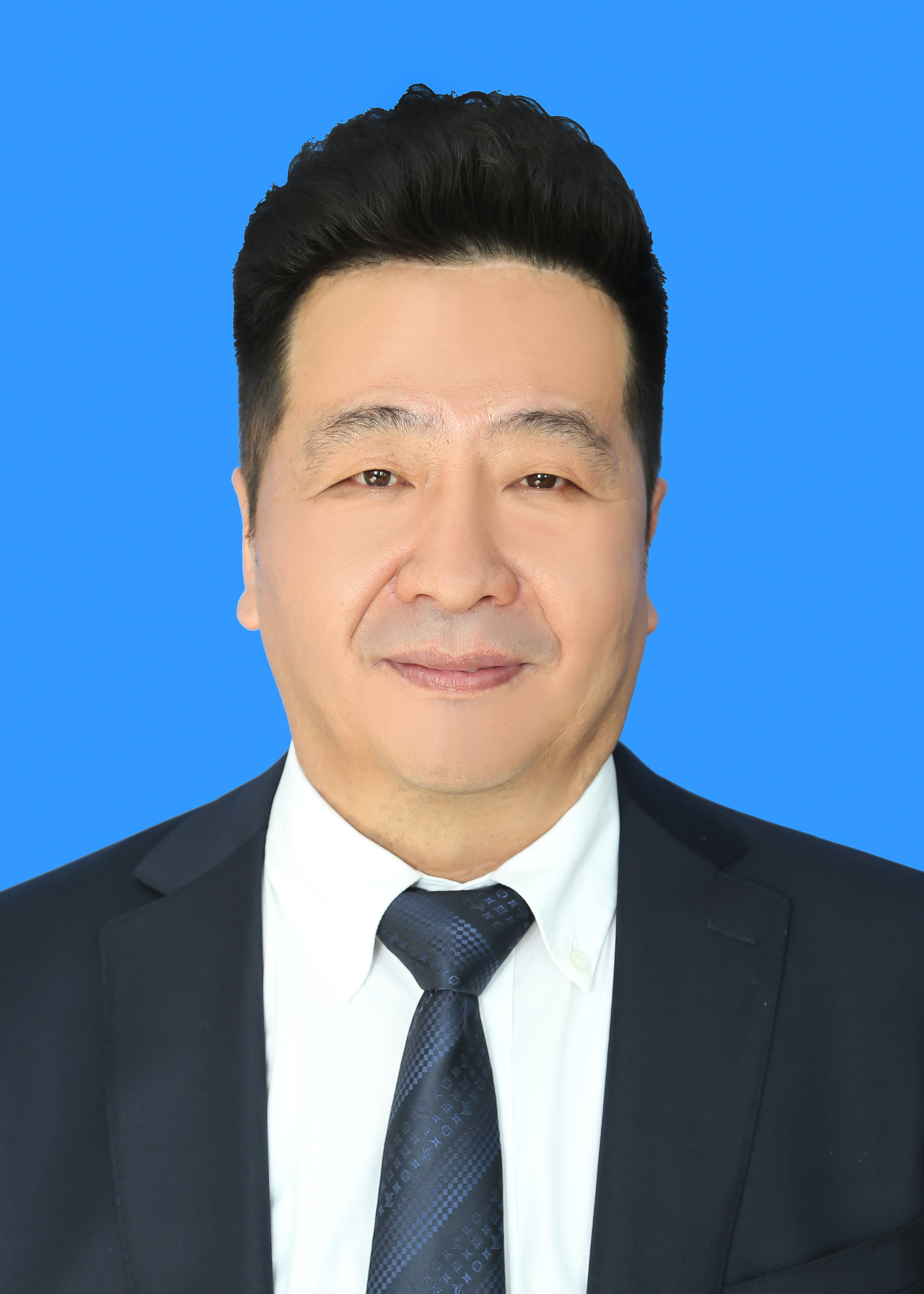 馬文義  集團(tuán)董事、董事長(zhǎng)、總經(jīng)理